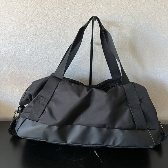 The North Face Apex Travel Duffel Bag w/ Logo and Shoulder Strap - Picture 2 of 8